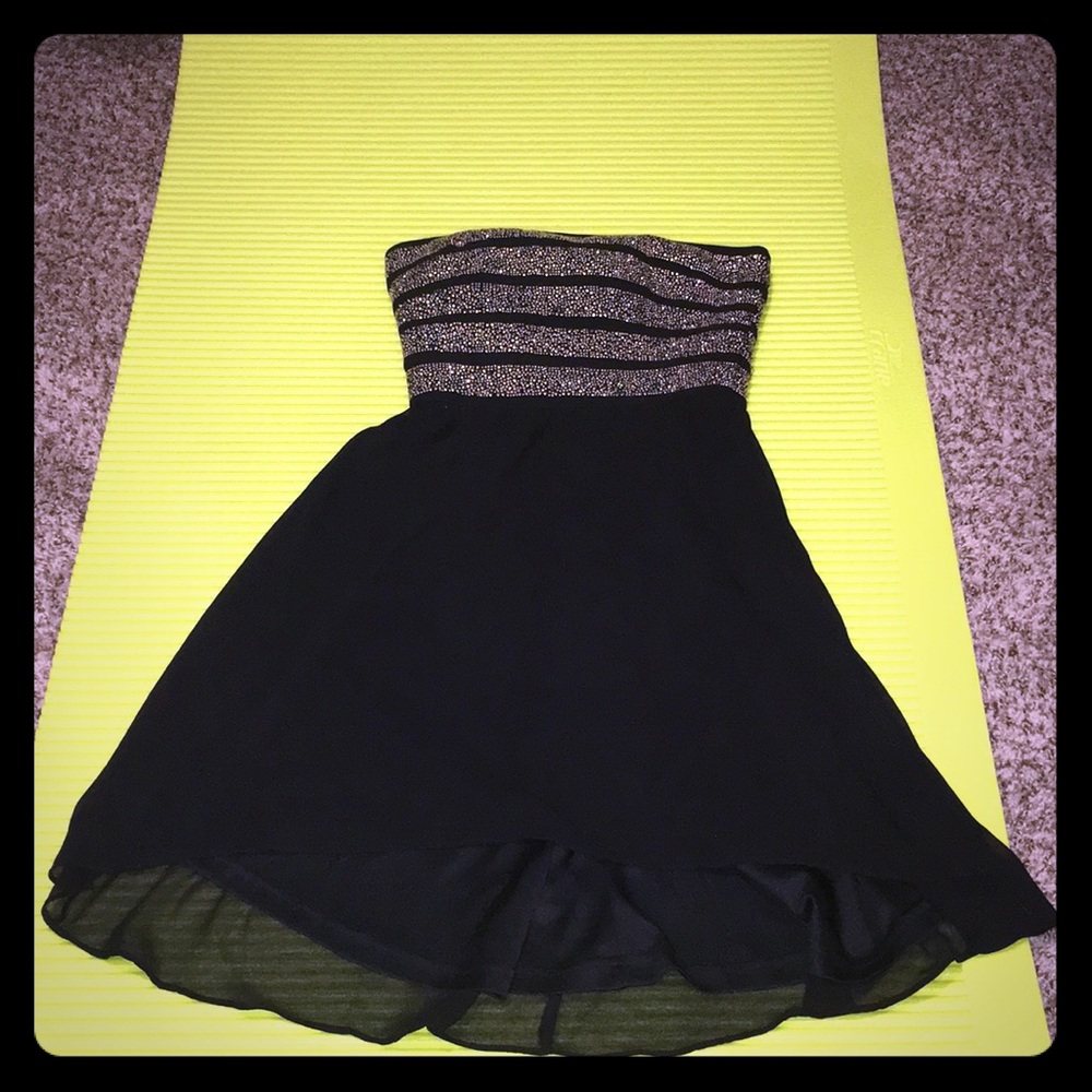 Strapless sexy sequined short dress